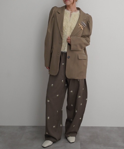 Rashik(ラシク)の「【Rashik】パワショルバックスリットジャケット(テーラードジャケット・レディース・カーキ/チャコール・FREE)」の7枚目の写真