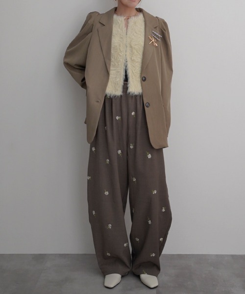 Rashik(ラシク)の「【Rashik】パワショルバックスリットジャケット(テーラードジャケット・レディース・カーキ/チャコール・FREE)」の8枚目の写真