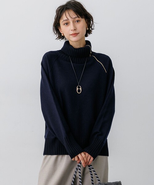 23区(ニジュウサンク)の「ボイルドウールコンビ ジップデザイン ニット(ニット/セーター・レディース・レッド系/ベージュ系/黄土色系/サックスブルー系/ネイビー系/グレー系・38)」の4枚目の写真