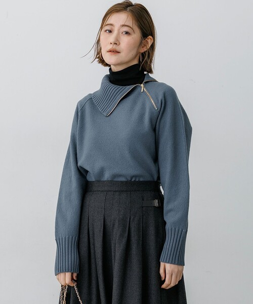 23区(ニジュウサンク)の「ボイルドウールコンビ ジップデザイン ニット(ニット/セーター・レディース・レッド系/ベージュ系/黄土色系/サックスブルー系/ネイビー系/グレー系・38)」の5枚目の写真