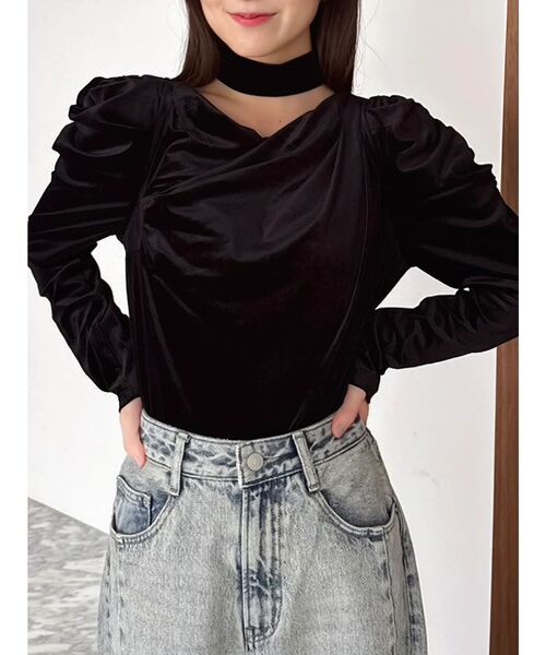 dazzlin（ダズリン）の「チョーカー付ドレープシアーベロアトップス（Tシャツ/カットソー・レディース・ブラウン/ブラック・FREE）」の9枚目の写真