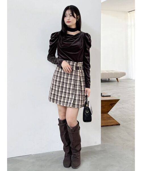 dazzlin（ダズリン）の「チョーカー付ドレープシアーベロアトップス（Tシャツ/カットソー・レディース・ブラウン/ブラック・FREE）」の21枚目の写真