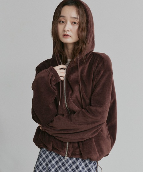 ad thie（アドティエ）の「オーバーサイズ フリース ダブルジップ パーカー（パーカー・レディース・チャコール/ピンク/ライトグレー/ベージュ/ブラウン・MEDIUM/LARGE）」の3枚目の写真