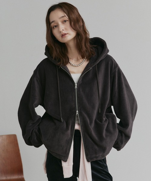 ad thie（アドティエ）の「オーバーサイズ フリース ダブルジップ パーカー（パーカー・レディース・チャコール/ピンク/ライトグレー/ベージュ/ブラウン・MEDIUM/LARGE）」の2枚目の写真