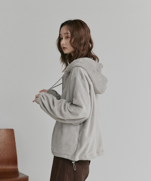 ad thie（アドティエ）の「オーバーサイズ フリース ダブルジップ パーカー（パーカー・レディース・チャコール/ピンク/ライトグレー/ベージュ/ブラウン・MEDIUM/LARGE）」の9枚目の写真
