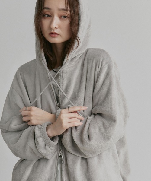 ad thie（アドティエ）の「オーバーサイズ フリース ダブルジップ パーカー（パーカー・レディース・チャコール/ピンク/ライトグレー/ベージュ/ブラウン・MEDIUM/LARGE）」の10枚目の写真