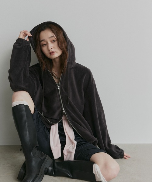 ad thie（アドティエ）の「オーバーサイズ フリース ダブルジップ パーカー（パーカー・レディース・チャコール/ピンク/ライトグレー/ベージュ/ブラウン・MEDIUM/LARGE）」の21枚目の写真