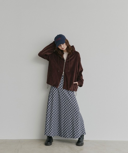 ad thie（アドティエ）の「オーバーサイズ フリース ダブルジップ パーカー（パーカー・レディース・チャコール/ピンク/ライトグレー/ベージュ/ブラウン・MEDIUM/LARGE）」の22枚目の写真