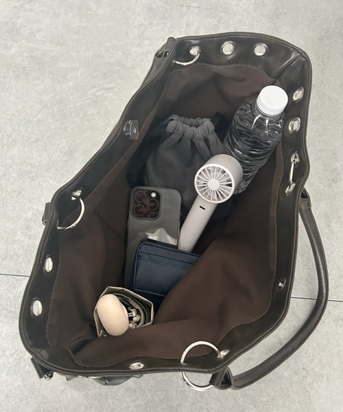 WEGO(ウィゴー)の「WEGO/アイレットデザイントートバッグ(トートバッグ・レディース・ブラック/ブラウン/その他1・FREE)」の16枚目の写真