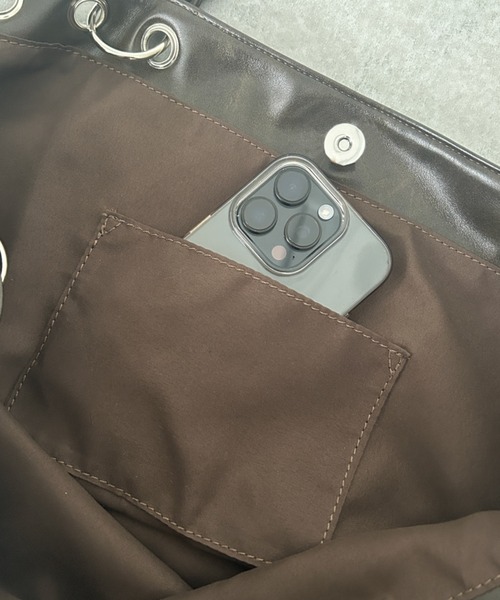 WEGO(ウィゴー)の「WEGO/アイレットデザイントートバッグ(トートバッグ・レディース・ブラック/ブラウン/その他1・FREE)」の17枚目の写真