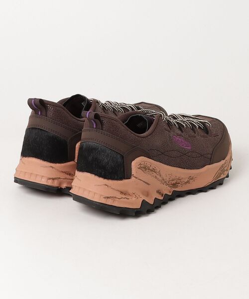 styles（スタイルス）の「KEEN JASPER ZIONIC 1032233（スニーカー・メンズ・ブラウン・28cm/27cm/26cm）」の2枚目の写真