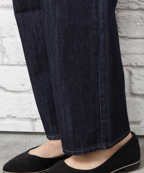 LEPSIM(レプシィム)の「ハイライズストレートデニムパンツ 725479(デニムパンツ・レディース・ライトブルー/ブルー/ワンウォッシュ・LARGE/MEDIUM)」の11枚目の写真