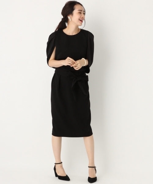 A part by（アパートバイ）の「【WEB限定/結婚式にも】マントフウワンピース 739582 （ワンピース・レディース・ブラック/サックスブルー・FREE）」の5枚目の写真