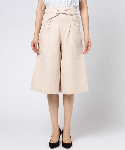 GeeRA(ジーラ)の「フェイクスエード素材2WAYガウチョパンツ(その他パンツ・レディース・ベージュ・SMALL/X-LARGE/LARGE/MEDIUM)」の2枚目の写真