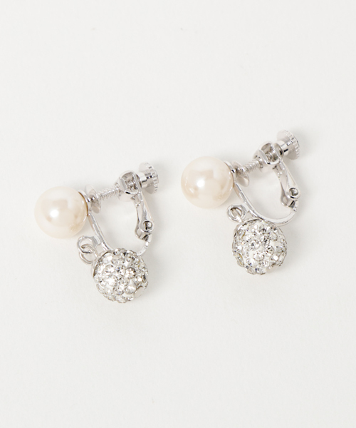 form forma（フォルムフォルマ）の「パールロンデルイヤリング（イヤリング・レディース・ホワイト・FREE）」の4枚目の写真