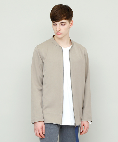 EMMA CLOTHES(エマクローズ)の「TRストレッチノーカラージャケット(ノーカラージャケット・メンズ・チャコールグレー/ベージュ/ブラック/ネイビー・L/M)」の3枚目の写真