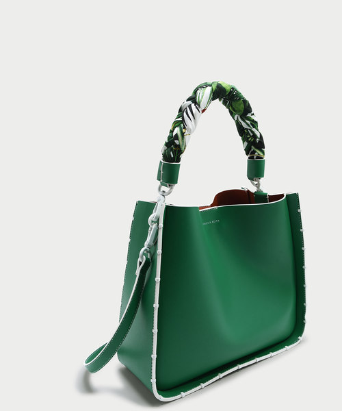 CHARLES & KEITH(チャールズ & キース)の「スカーフラップハンドルバッグ / SCARF WRAPPED HANDLE BAG(ショルダーバッグ・レディース・ブラック/グリーン/オレンジ・L)」の8枚目の写真