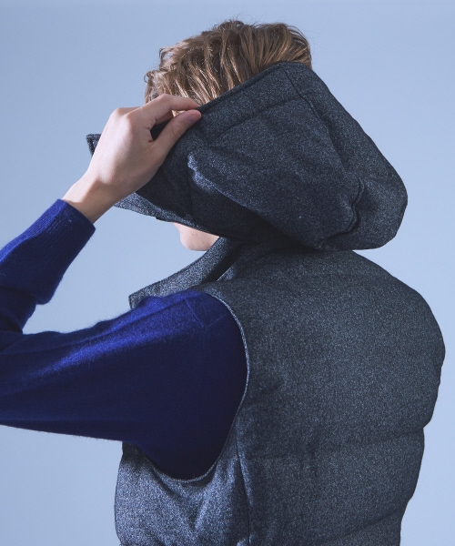 ABAHOUSE（アバハウス）の「【Recency of Mine】KWD撚り杢ジョーゼットダウンベスト（ブルゾン・メンズ・ブルー/ネイビー/チャコールグレー/ブラック・46/50/44/48）」の19枚目の写真