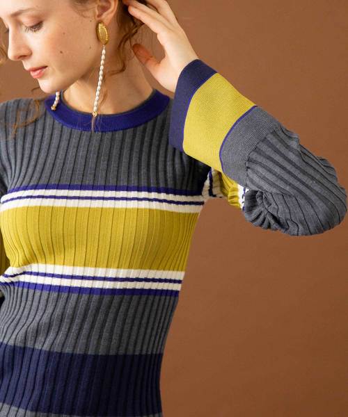 UNITED TOKYO（ユナイテッドトウキョウ）の「ケミカルマルチボーダーニット（ニット/セーター・レディース・ワインレッド/グレー・1）」の15枚目の写真