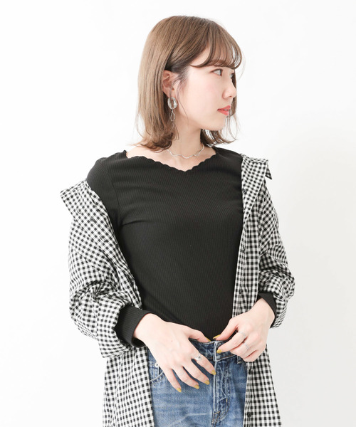 earth music&ecology（アースミュージックアンドエコロジー）の「・衿スカラップテレコプルオーバー ●＊（Tシャツ/カットソー・レディース・グレー系その他/アイボリー/ブラック/グリーン/ピンク/ラベンダー・S/M）」の8枚目の写真