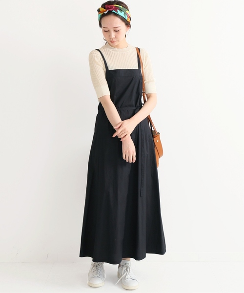 IENA（イエナ）の「LUANA ポプリンエプロン ワンピース◆（ワンピース・レディース・ブラック/キャメル・FREE）」の19枚目の写真