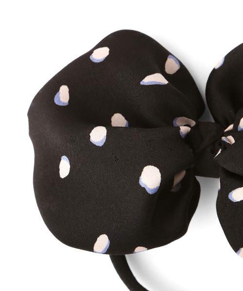 MAISON DE REEFUR（メゾンドリーファー）の「ポルカドットリボンヘアゴム（ヘアゴム・レディース・ブラック系その他・FREE）」の4枚目の写真