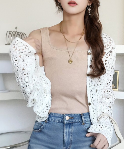 classicalelf(クラシカルエルフ)の「スクエアネック 無地リブタンクトップ(袖なし)(タンクトップ・レディース・ブラック/ベージュ/オフホワイト/グレイッシュベージュ/グリーン/オレンジ/パープル/グレー系その他・MEDIUM/LARGE/X-LARGE/SMALL)」の16枚目の写真