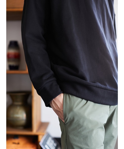 CRAFT STANDARD BOUTIQUE（クラフトスタンダードブティック）の「モックネック風裏毛スウェットプルオーバー＊（スウェット・レディース・ブラック/オフホワイト/キャメル/パープル/ブルー・M/L）」の15枚目の写真