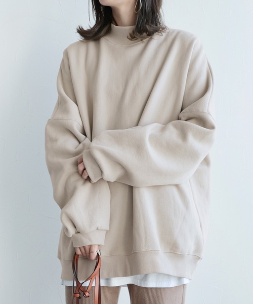 reca(レカ)の「オーバーサイズ裏起毛スウェット(スウェット・レディース・ベージュ/パープル/ネイビー/チャコール/グリーン/マスタード/グレイッシュベージュ/キナリ/ブルーグレー・FREE)」の4枚目の写真