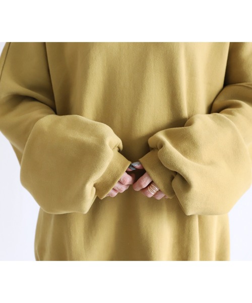 reca(レカ)の「オーバーサイズ裏起毛スウェット(スウェット・レディース・ベージュ/パープル/ネイビー/チャコール/グリーン/マスタード/グレイッシュベージュ/キナリ/ブルーグレー・FREE)」の19枚目の写真