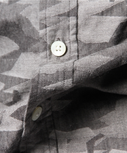 JOURNAL STANDARD(ジャーナルスタンダード)の「カモフラージュ ジャガード L/S シャツ #(シャツ/ブラウス・メンズ・グレー/ベージュ/カーキ・LARGE/MEDIUM)」の10枚目の写真