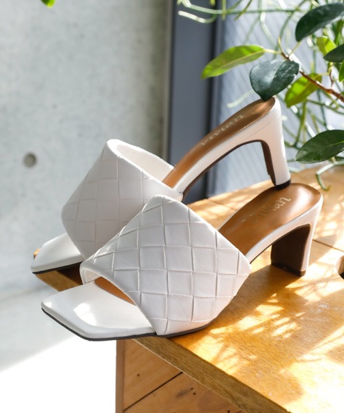 セール 21年夏新作 スクエアトゥメッシュ型押しミュールサンダル サンダル Vivian ヴィヴィアン のファッション通販 Zozotown