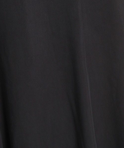 niko and...（ニコアンド）の「テンセル(TM)マーメイドスカート（スカート・レディース・チャコール/アイボリー/カーキ/スモーク・LARGE/MEDIUM）」の18枚目の写真