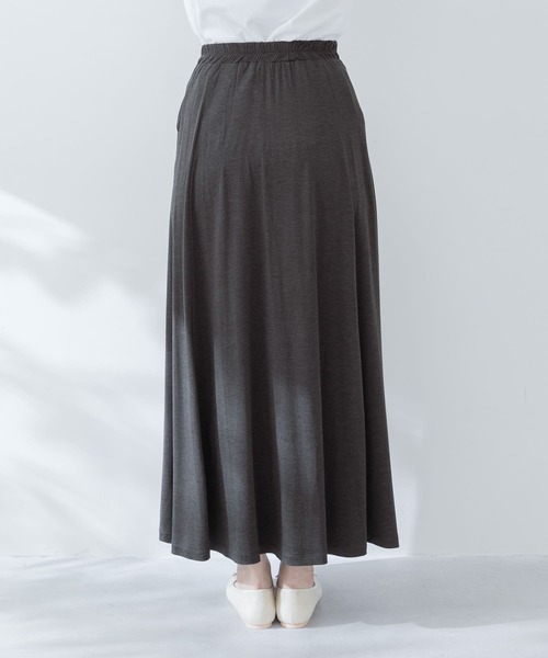 URBAN RESEARCH Sonny Label（アーバンリサーチサニーレーベル）の「カットフレアロングスカート（スカート・レディース・ダークグレー/モカ/ブラック・FREE）」の14枚目の写真