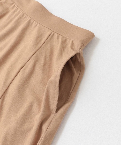 URBAN RESEARCH Sonny Label（アーバンリサーチサニーレーベル）の「カットフレアロングスカート（スカート・レディース・ダークグレー/モカ/ブラック・FREE）」の18枚目の写真