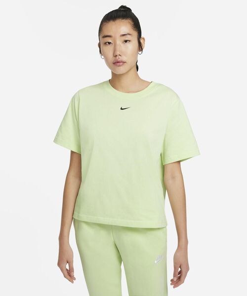 NIKE（ナイキ）の「ナイキ スポーツウェア エッセンシャル ウィメンズ ボクシー Tシャツ / Nike Sportswear Essential Women's Boxy T-Shirt（Tシャツ/カットソー・レディース・ホワイト/ブラック/グリーン系その他2・S/M/L/2XL/XL/XS）」の3枚目の写真