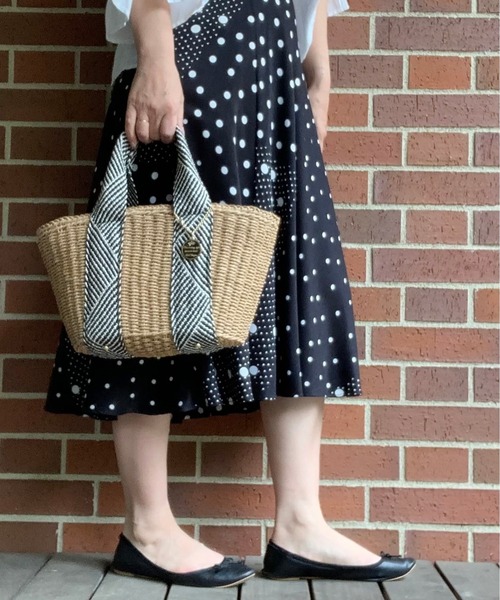 Via Demizon(ビアデミゾン)の「WEB限定 バケツ形カゴバッグ(かごバッグ・レディース・ブラック/グレー・フリー)」の22枚目の写真