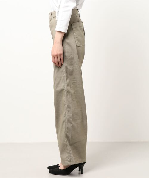 SOMETHING（サムシング）の「【SOMETHING】「COOL」 ベイカーワイドパンツ（その他パンツ・レディース・ベージュ・28inch/29inch/26inch/27inch）」の2枚目の写真