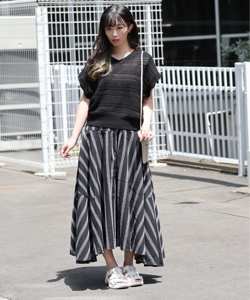 ARCANUM DESIGN（アルカナムデザイン）の「ARL 5G KNT バックレースアップニット×キャミソール（ニット/セーター・レディース・ブラック/グレー/モカ/ベージュ・FREE）」の12枚目の写真