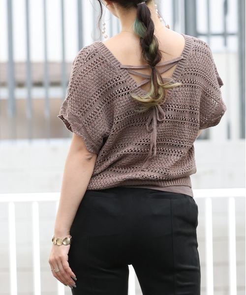 ARCANUM DESIGN（アルカナムデザイン）の「ARL 5G KNT バックレースアップニット×キャミソール（ニット/セーター・レディース・ブラック/グレー/モカ/ベージュ・FREE）」の10枚目の写真