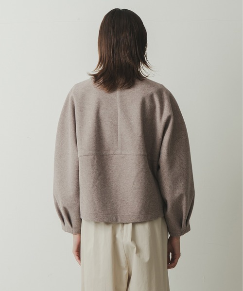 Kelen（ケレン）の「「KELEN / ケレン」ダブルフェイスボトルネックショートコート”BENNA”（ダウンジャケット/コート・レディース・ブラック/モカ/ライトベージュ・S/M）」の20枚目の写真