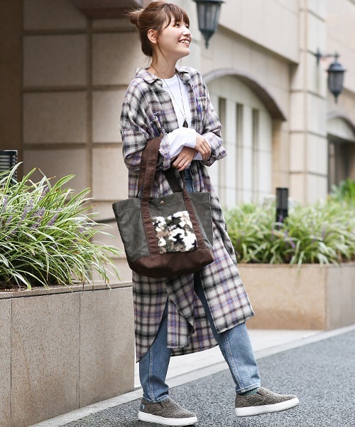 Lee×cityshop コラボモデル Lee（リー）の「Leeコラボ もこもこトート 【Lee×チチカカ】（トート