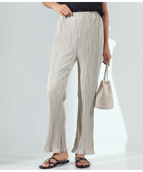 Alluge（アルージュ）の「フレアープリーツパンツ（その他パンツ・レディース・ブラック/グレイッシュベージュ/グレー・FREE）」の3枚目の写真