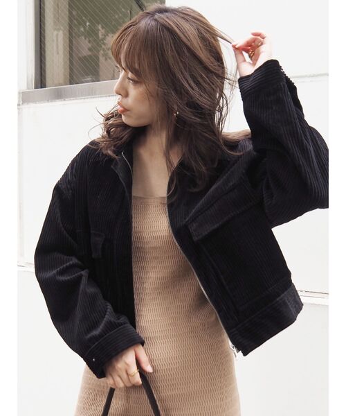 EVRIS（エヴリス）の「コーデュロイショートブルゾン【セットアップ着用可能】（ブルゾン・レディース・ブラック/ブラウン/アイボリー・FREE）」の3枚目の写真