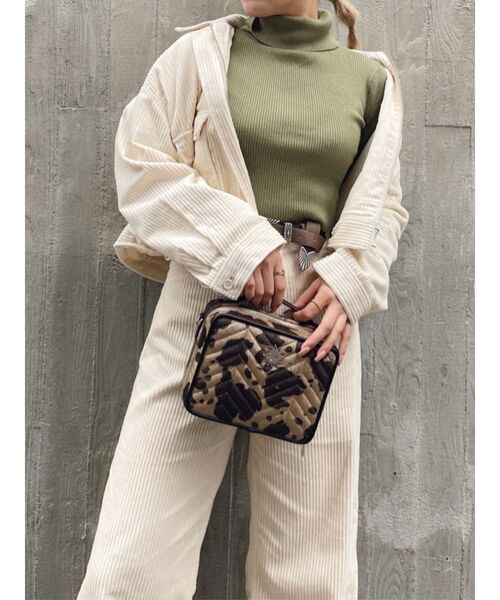 EVRIS（エヴリス）の「コーデュロイショートブルゾン【セットアップ着用可能】（ブルゾン・レディース・ブラック/ブラウン/アイボリー・FREE）」の11枚目の写真