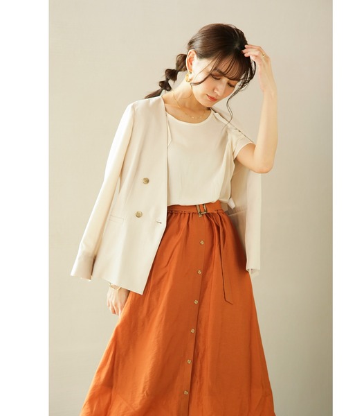 Emilyan(エミリアン)の「【テンセルリネン】バックルベルト付きギャザーフレアースカート(裏付)(スカート・レディース・ブラック/ベージュ/オレンジ・64)」の4枚目の写真