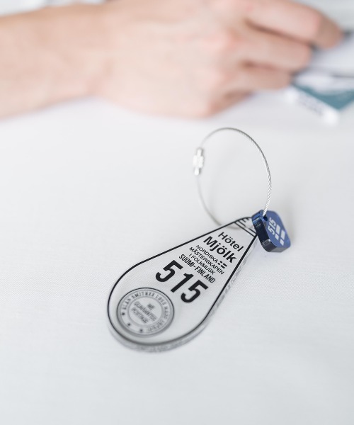 Rocky Monroe（ロッキーモンロー）の「日本製 アクリルホテルキーリング ACRYLIC HOTEL KEY HOLDER(515) AW-1314-2（キーホルダー・メンズ・ブラック/レッド/ブルー/グリーン/クリアブラック・ONESIZE）」の3枚目の写真