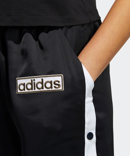 adidas（アディダス）の「アディブレイク トラックパンツ
