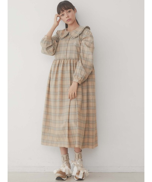 merry jenny（メリージェニー）の「bear刺繍チェックワンピース（ワンピース・レディース・オレンジ/ブラウン/ベージュ・FREE）」の4枚目の写真