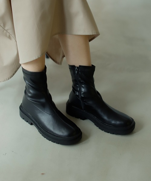 Birthday room(バースデイルーム)の「プラットフォームチェルシーブーツ(ブーツ・レディース・ブラック・LARGE/MEDIUM)」の11枚目の写真